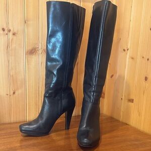 Elegant Black Knee-High Leather Boots